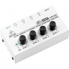 Микшерный пульт BEHRINGER MX400