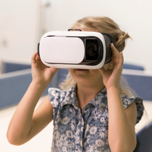 Изучение школьных предметов при помощи VR очков